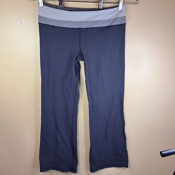 Lululemon Athletica Womens Wide Leg Gray Banded Leggings Size 12 Athleisure Yoga - Picture 1 of 6